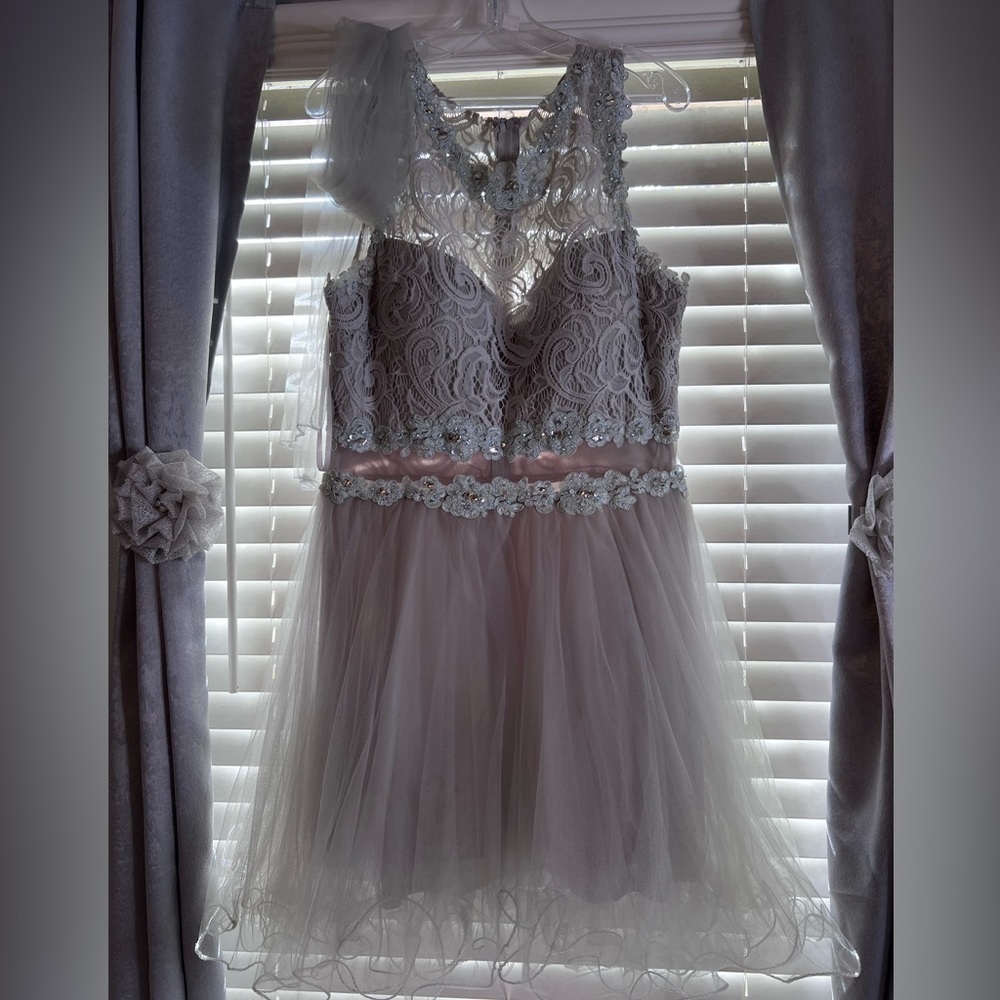 Gray party dress / Vestido de dama